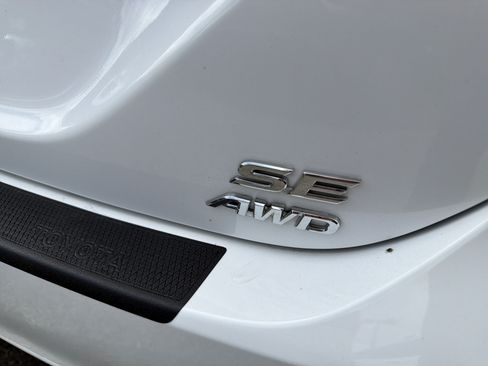Used 2023 Toyota Camry SE w/ Cold Weather Package AWD/4WD image 7