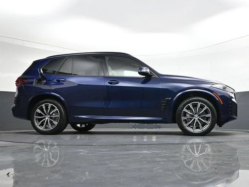 Used 2026 BMW X5 xDrive40i w/ M Sport Package AWD/4WD image 30