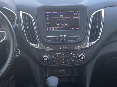 Certified 2022 Chevrolet Equinox LT image 28