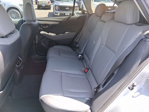 Used 2021 Subaru Outback Limited image 11