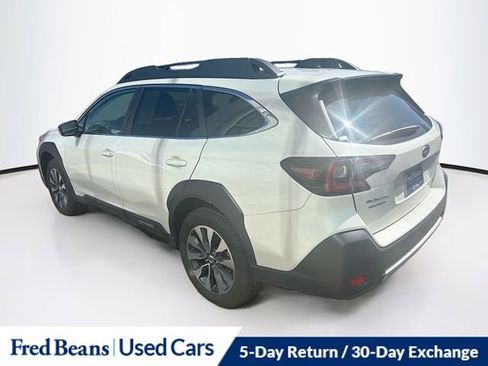 Used 2025 Subaru Outback Limited image 4