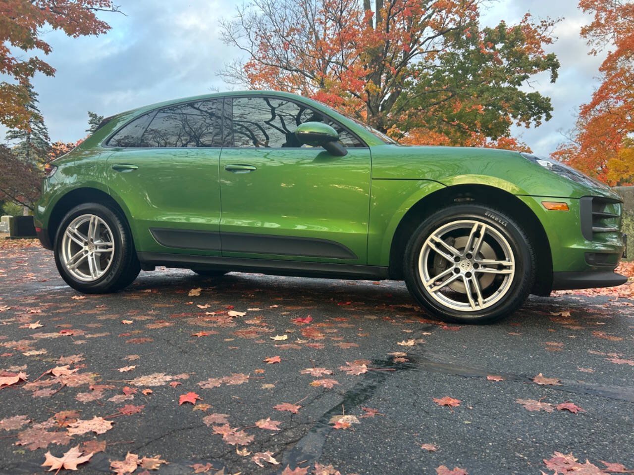 Used 2019 Porsche Macan AWD/4WD image 10