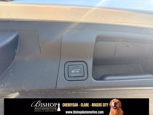 Used 2019 GMC Acadia SLT AWD/4WD image 22