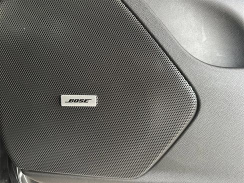 New 2025 Cadillac XT6 Luxury image 34