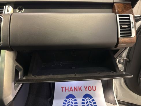 Used 2020 Land Rover Range Rover HSE image 24