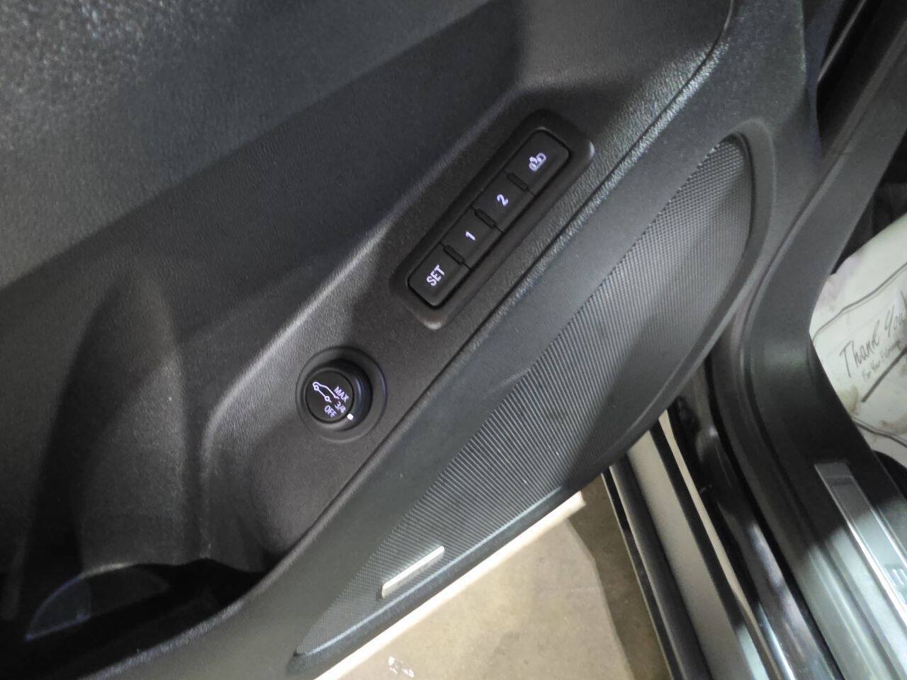 Used 2020 Chevrolet Equinox Premier AWD/4WD image 41