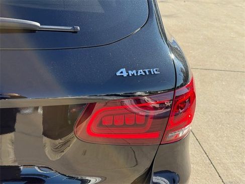 Used 2020 Mercedes-Benz GLC 300 4MATIC image 11