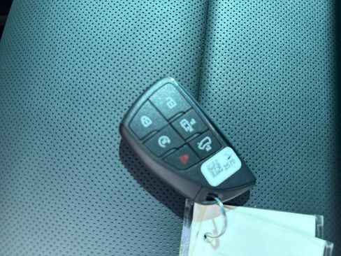 Used 2024 GMC Hummer EV 3X w/ Extreme Off-Road Package AWD/4WD image 36
