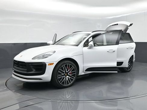Used 2023 Porsche Macan GTS AWD/4WD image 59