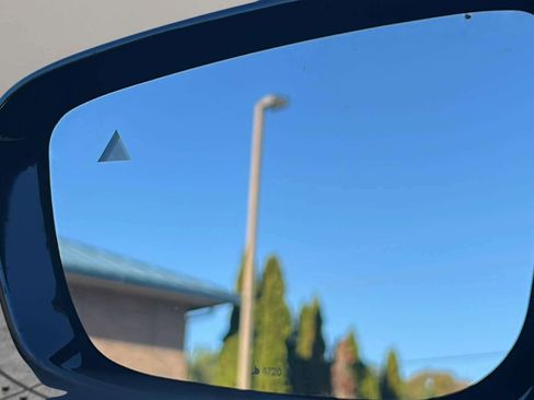 Used 2018 BMW 530i xDrive image 54