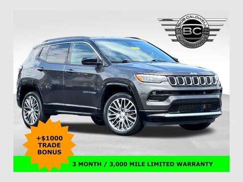 Used 2023 Jeep Compass Limited w/ Elite Group AWD/4WD image 1