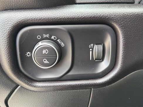 Used 2024 RAM 2500 Big Horn w/ Off Road Package image 18