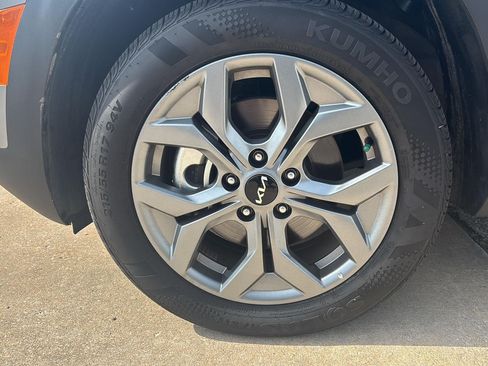 Used 2026 Kia Seltos LX AWD/4WD image 11