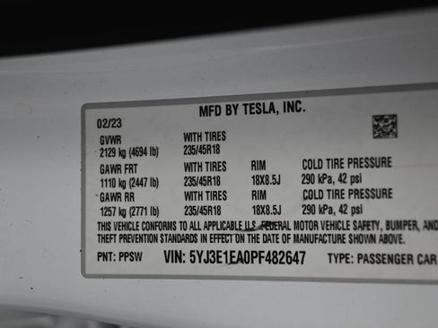 Used 2023 Tesla Model 3 Standard Range RWD image 5