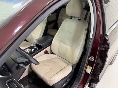 Used 2017 Ford Edge Titanium w/ Equipment Group 301A AWD/4WD image 11