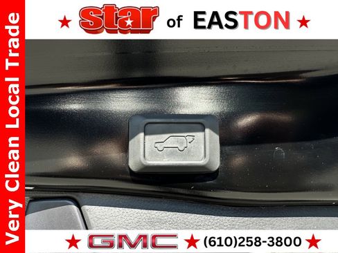 Used 2022 Toyota RAV4 XLE Premium image 39