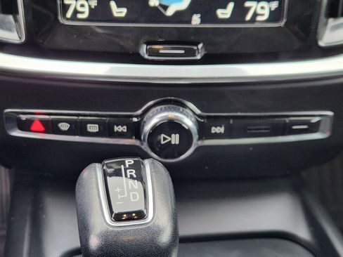 Used 2020 Volvo V60 T5 Cross Country w/ Protection Package Premier image 21