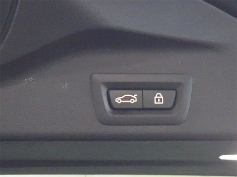 Used 2020 BMW X5 xDrive40i w/ Convenience Package image 16