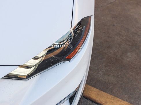 Used 2021 Ford Mustang Premium image 11