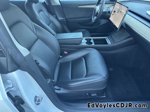 Used 2022 Tesla Model 3 Long Range image 17