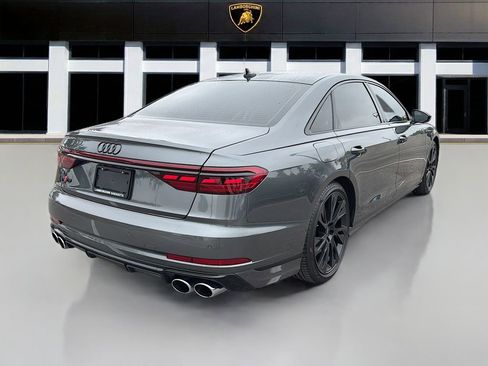 Used 2025 Audi S8 image 5