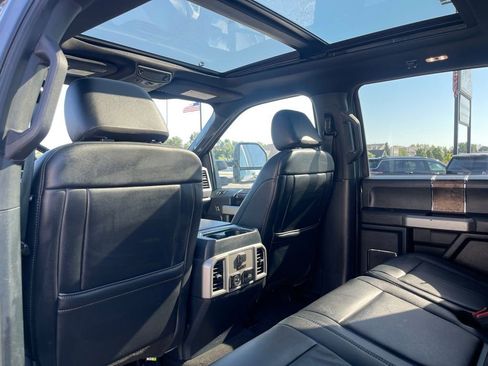 Used 2022 Ford F250 Lariat w/ Black Appearance Pkg image 29