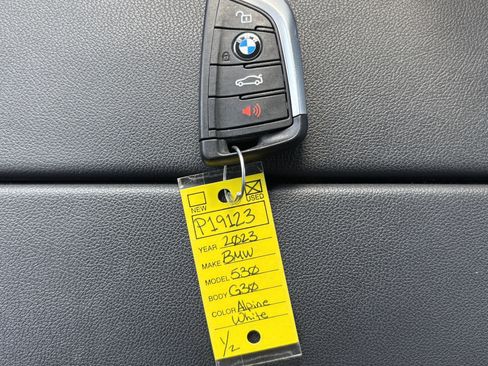 Used 2023 BMW 530i xDrive w/ Premium Package AWD/4WD image 17