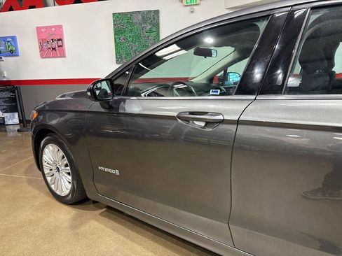 Used 2016 Ford Fusion SE image 59