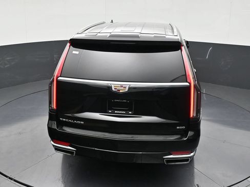 Used 2024 Cadillac Escalade Luxury RWD image 15
