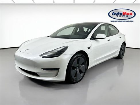 Used 2023 Tesla Model 3 Standard Range image 5