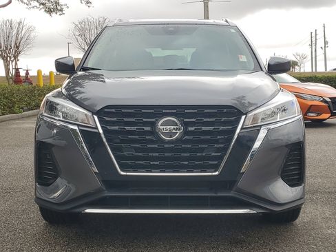 Certified 2021 Nissan Kicks SV image 2