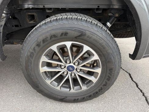 Used 2019 Ford F150 XLT w/ Equipment Group 302A Luxury image 6