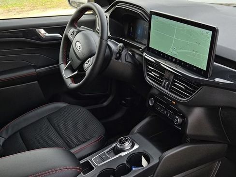 New 2026 Ford Escape ST-Line w/ Tech Pack #1 FWD image 9