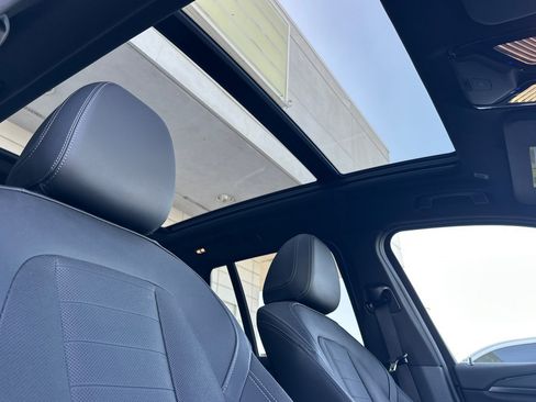 Used 2023 BMW X3 sDrive30i w/ Premium Package RWD image 17