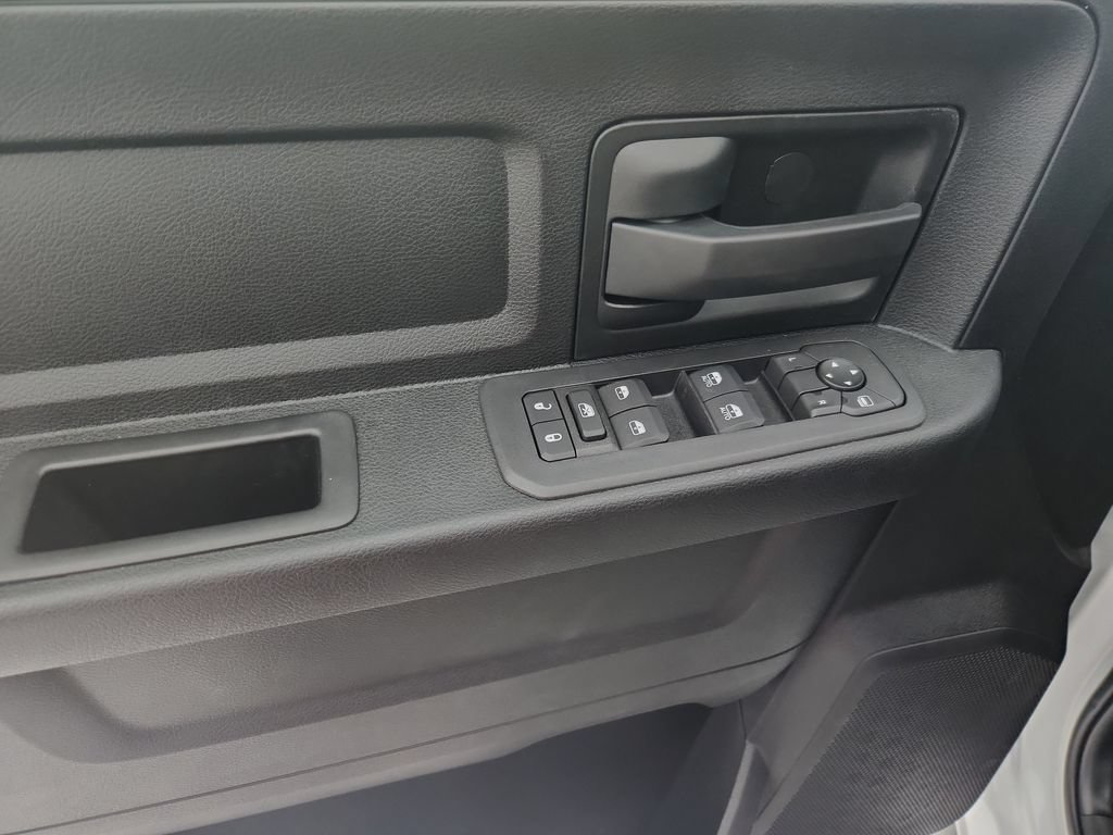 New 2026 RAM 2500 Tradesman AWD/4WD image 12