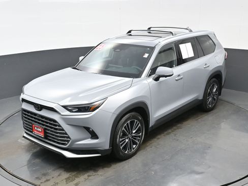 Used 2025 Toyota Grand Highlander MAX Platinum image 38