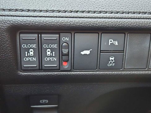 New 2026 Honda Odyssey Touring image 19