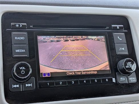 Used 2021 Honda HR-V LX image 19