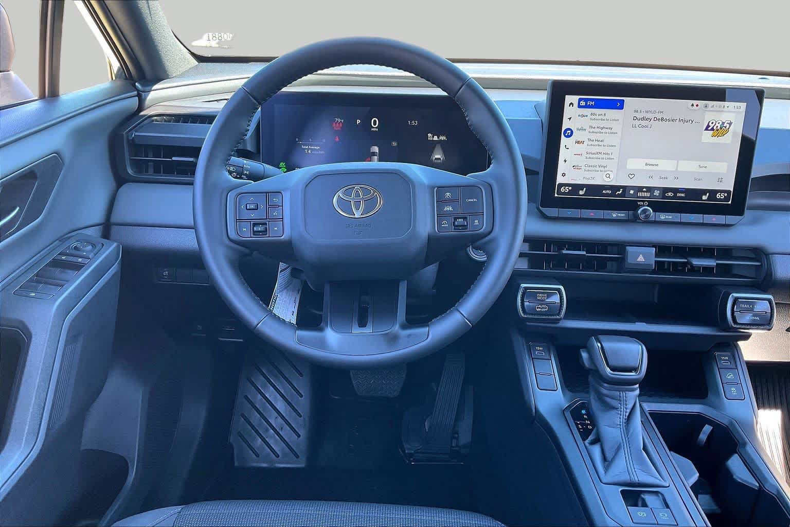 Used 2026 Toyota RAV4 SE AWD/4WD image 5