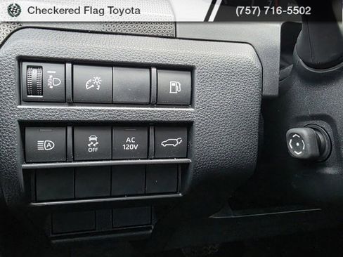 Used 2025 Toyota 4Runner Limited image 11