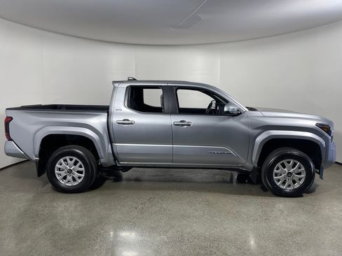 New 2026 Toyota Tacoma SR5 image 2