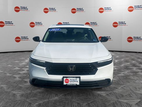 Used 2025 Honda Accord SE image 8