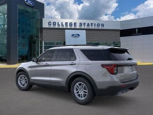 New 2026 Ford Explorer Active w/ Active Comfort Package image 4