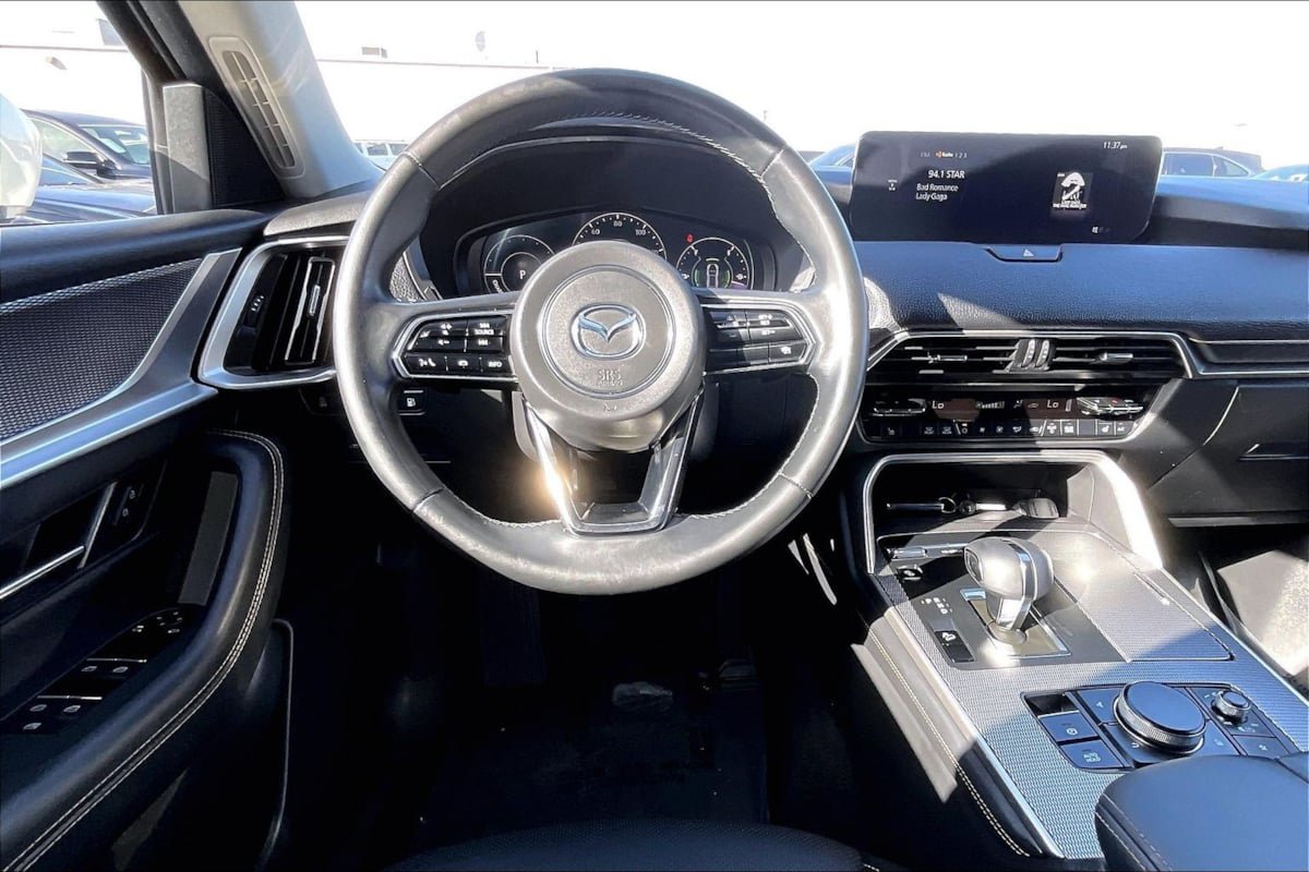 Used 2024 MAZDA CX-90 Plug-In Hybrid w/ Preferred AWD/4WD image 5