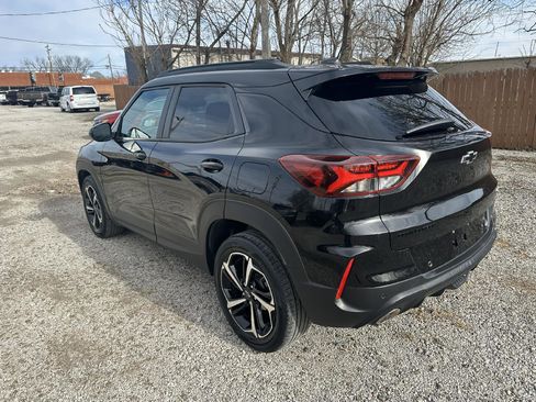 Used 2021 Chevrolet TrailBlazer RS w/ Convenience Package image 3