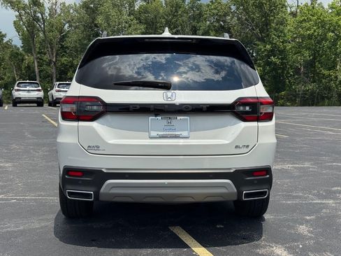 Certified 2023 Honda Pilot Elite image 6