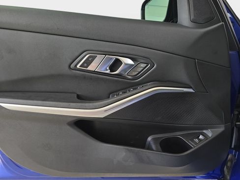 Used 2023 BMW 330i Sedan w/ M Sport Package RWD image 27