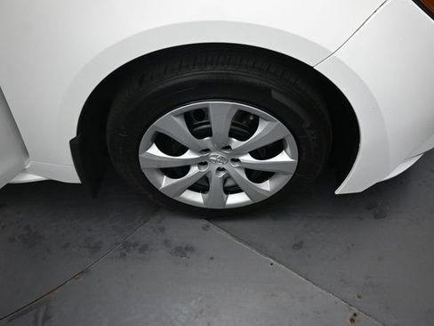 Used 2024 Toyota Corolla LE FWD image 32