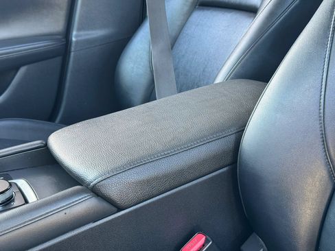 Used 2021 MAZDA MAZDA3 s FWD image 23