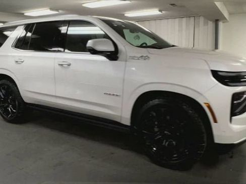 Certified 2025 Chevrolet Tahoe High Country AWD/4WD image 2
